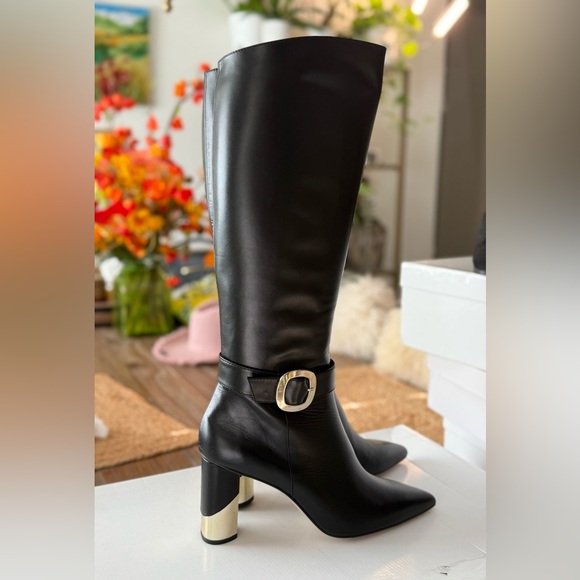 Black Knee High Leather Boots with Gold detail buckle and heel! Soft leather - Picture 5 of 10